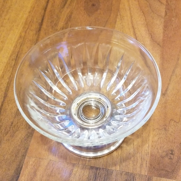 Vintage Crystal Pedestal Bowl with Silver Base by Duchin Gifts - Picture 4 of 8